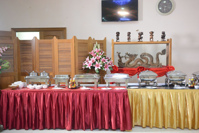 Food & Drinks 5, Hotel Sidney, Yangon