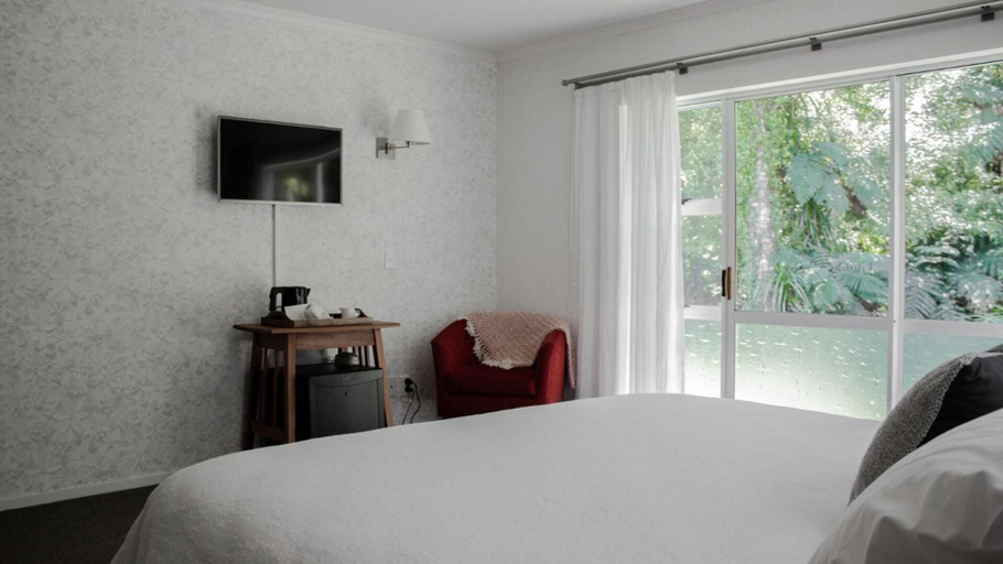 Bedroom 2, Patuha Rainforest Retreat, New Plymouth