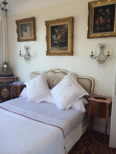 Bedroom 2, Villa Erresinolettean, Pyrénées-Atlantiques
