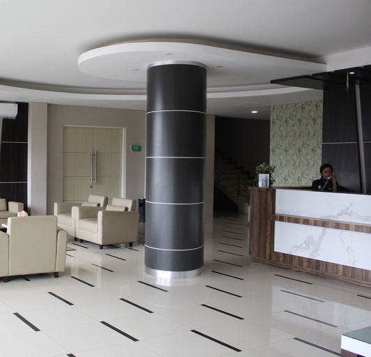 Others 2, Emerald Hotel, Mimika