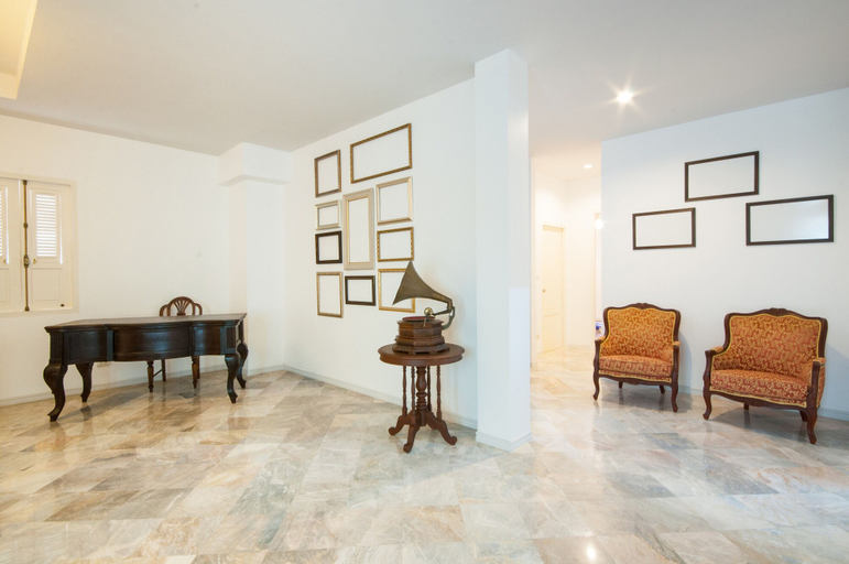 Others 5, Dharasom Colonial House, Lat Krabang