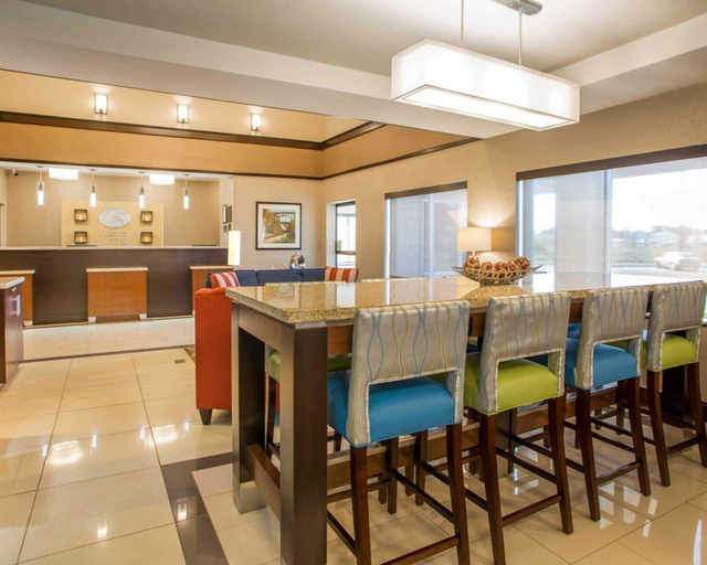 Food & Drinks 5, Comfort Suites Columbus West - Hilliard, Franklin