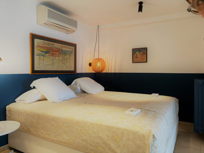 Bedroom 4, Hotel Costa Brava, Girona