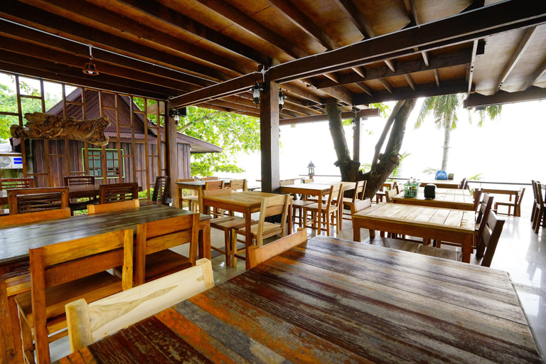 Food & Drinks 5, Apple Beachfront Resort, Koh Chang