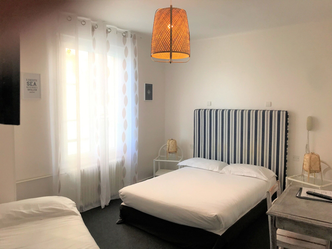 Bedroom 3, Hôtel L'ESTRAN, Calvados