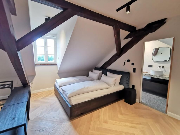 Bedroom 4, Wailtl Hotel, Erding