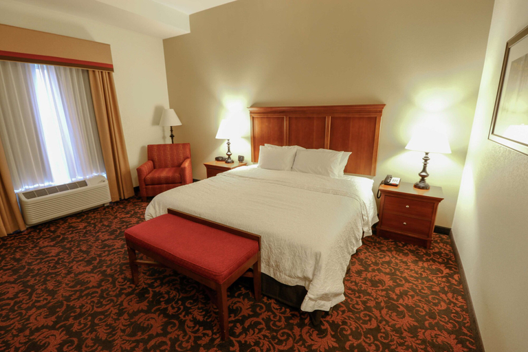 Bedroom 3, Hampton Inn Lincolnton, Lincoln