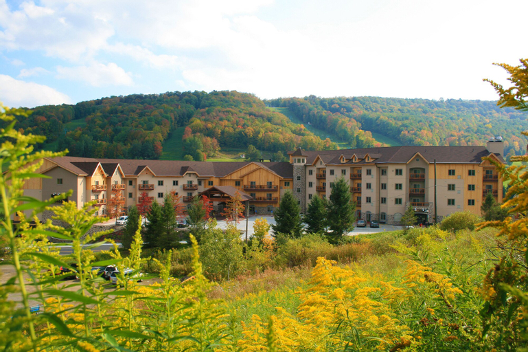 Exterior & Views 1, The Tamarack Club, Cattaraugus