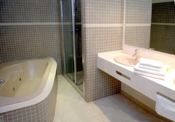 Bathroom 5, Hotel Bulevard, Castellón