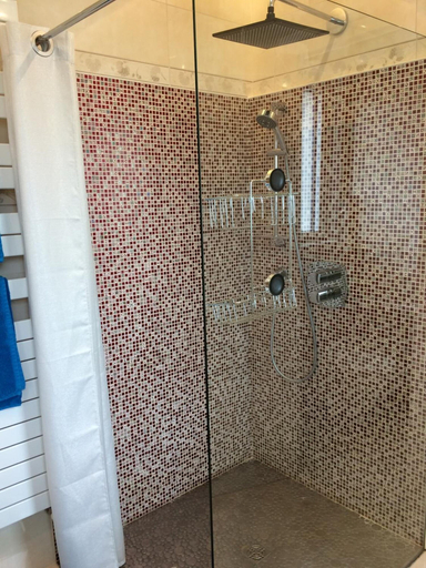 Bathroom 5, Villa Erresinolettean, Pyrénées-Atlantiques