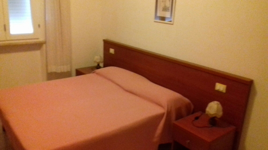 Bedroom 2, Hotel Moranna, Lucca