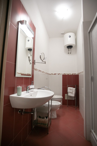Bathroom 3, Belle Epoque B&B, Trapani