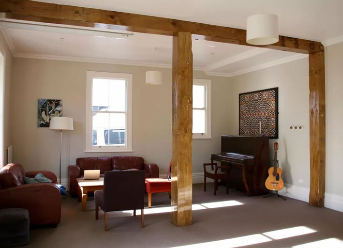 Verandahs Parkside Lodge - Hostel, Waitakere