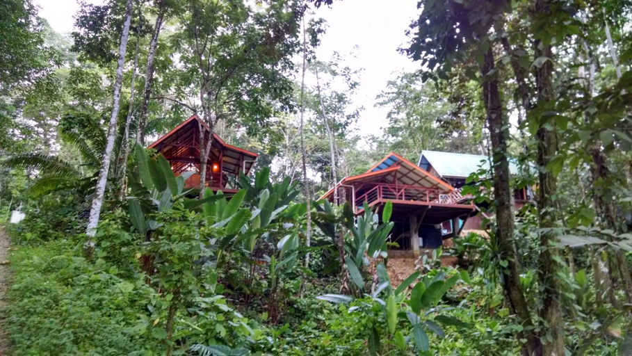 Exterior & Views 2, Surf Break at Paunch, Bocas del Toro