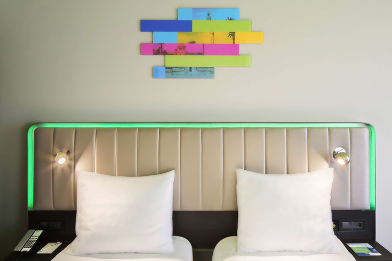 Bedroom 2, Park Inn by Radisson Izmir, Konak
