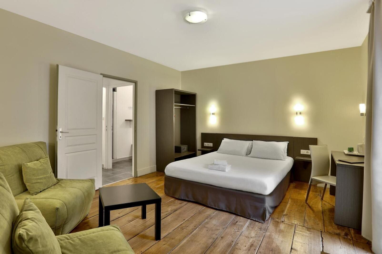 Bedroom 2, Logis Auberge Dupuytren, Haute-Vienne
