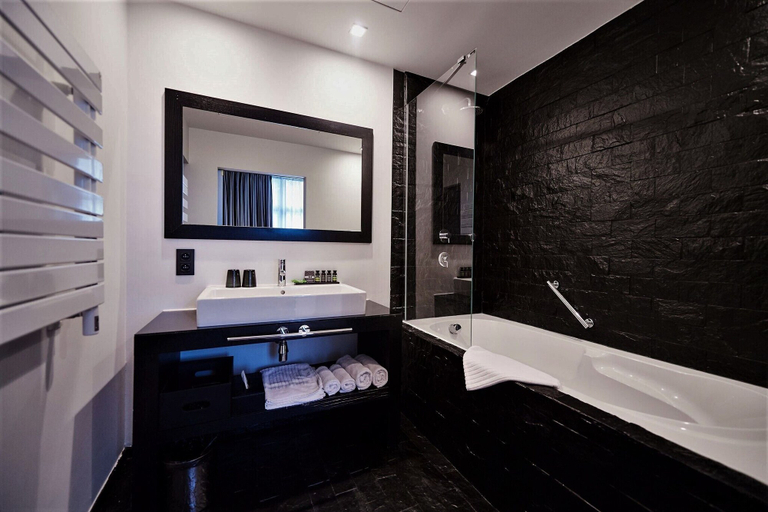 Bathroom 4, YOOMA Urban Lodge, Bruxelles