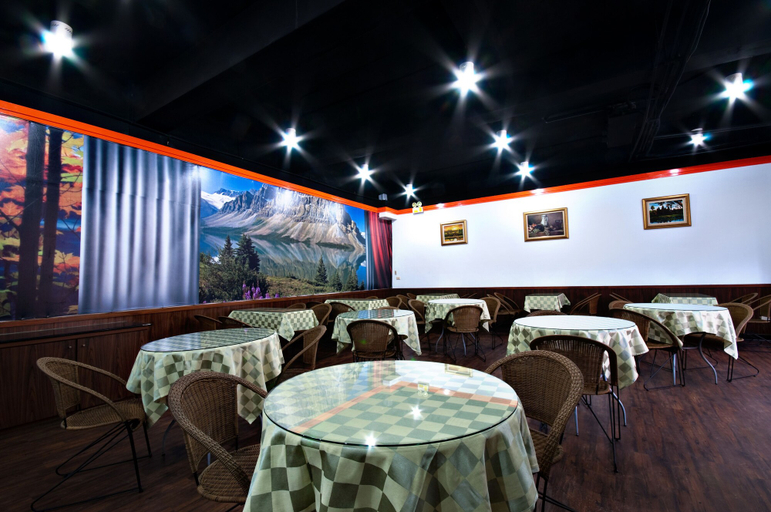Food & Drinks 5, Beverly Commercial Motel, Taoyuan