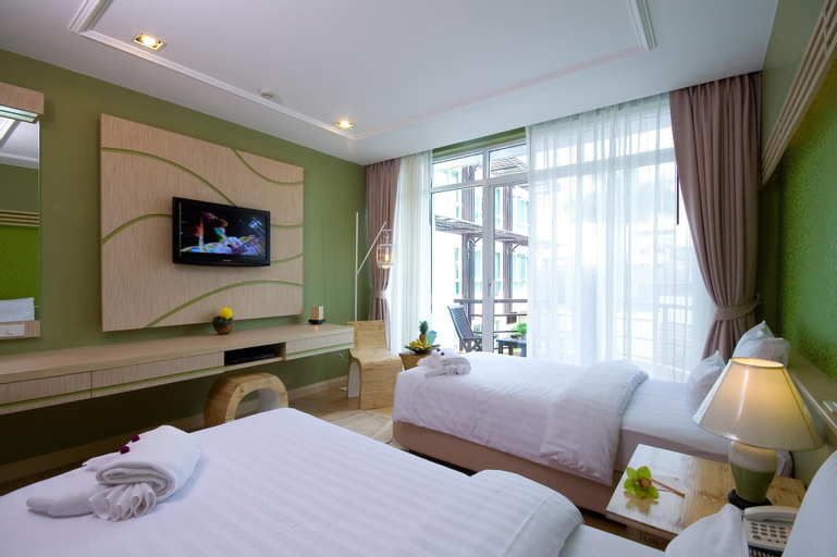 Bedroom 4, A-Te Chumphon Hotel, Muang Chumphon