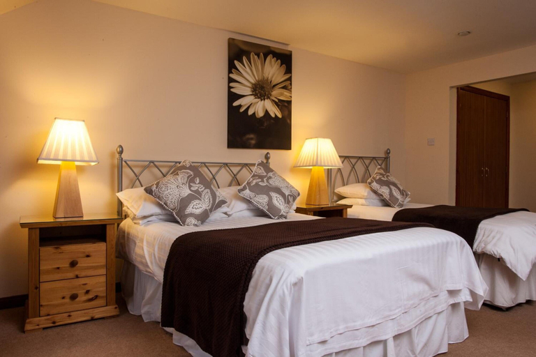 Bedroom 3, Dunhallin House, Highland