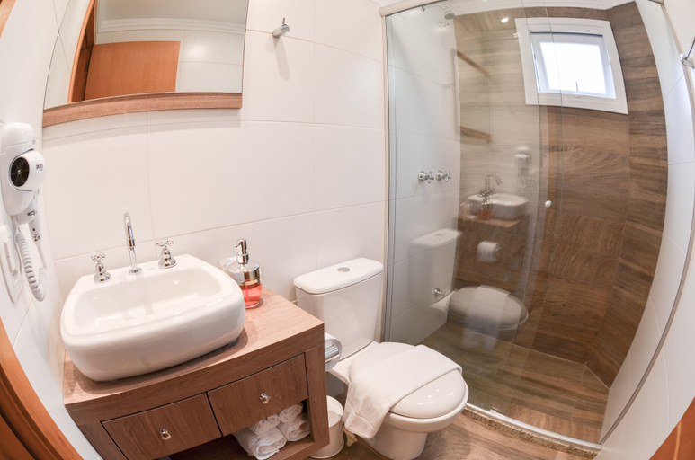 Bathroom 3, Viena Flats, Gramado