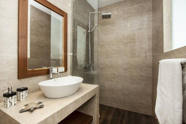 Bathroom, Bedroom Villa SDV260 - Walk to Beach 11-By Samui Dream Villas, Ko Samui