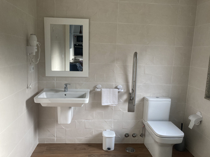 Bathroom 4, TOURINAN MAR, A Coruña