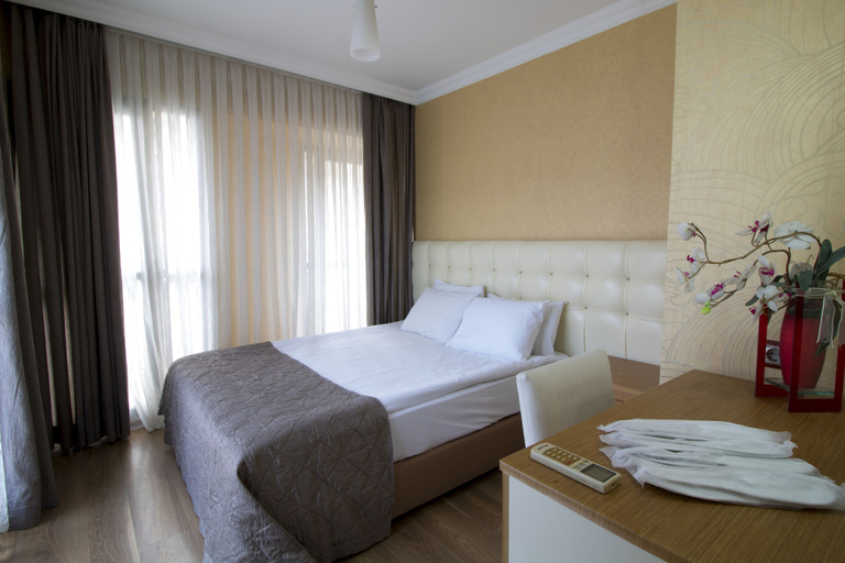 Bedroom 3, Kocaman Hotel, Konak