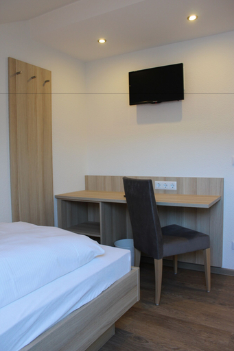 Bedroom 4, Gasthof und Pension zum Löwen, Rhein-Neckar-Kreis