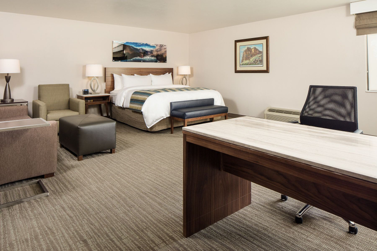 Bedroom 3, Delta Hotels by Marriott Helena Colonial, Lewis and Clark