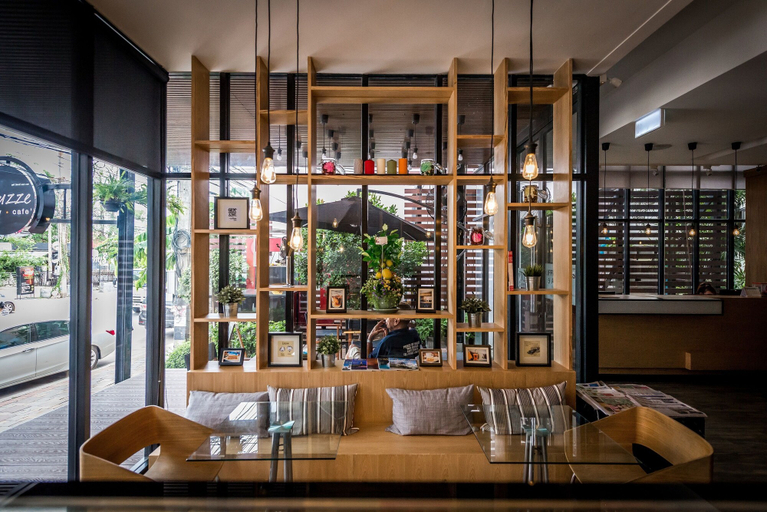 Food & Drinks 5, Mooks Residence, Pattaya