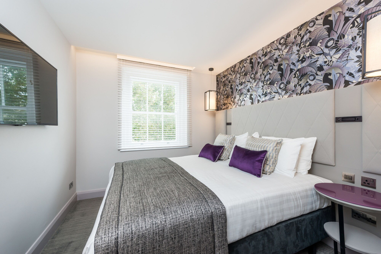Bedroom 3, Mercure London Hyde Park Hotel, London
