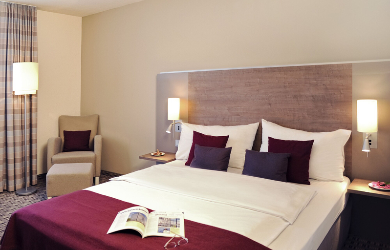 Bedroom 4, Mercure Hotel Frankfurt Eschborn Ost, Main-Taunus-Kreis