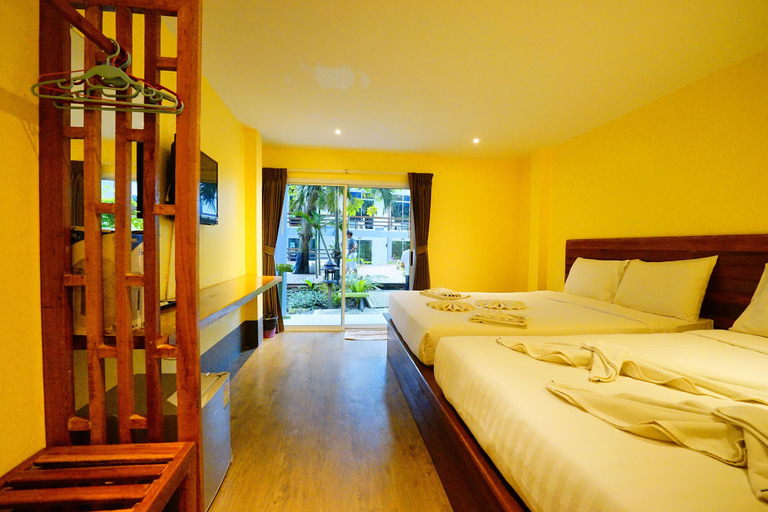 Bedroom 3, Apple Beachfront Resort, Koh Chang