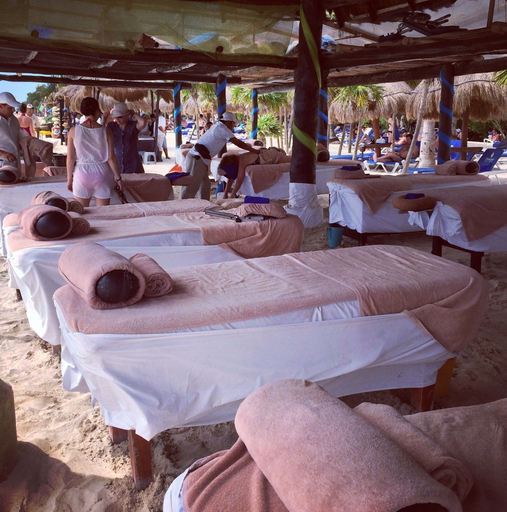 Food & Drinks 5, El Faro Condos by Your Best Getaway, Cozumel