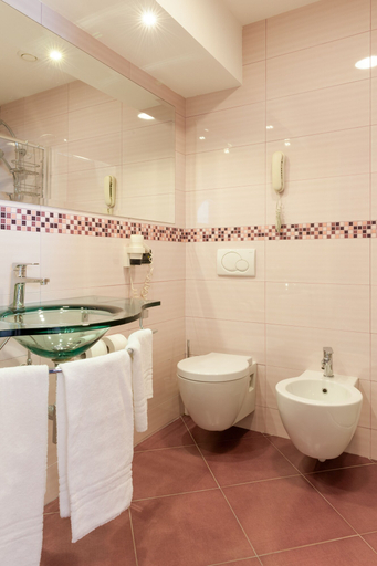 Bathroom 4, Augustus Hotel, Biella