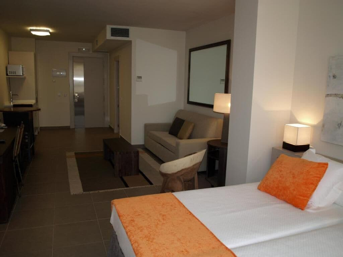 Bedroom 4, Eco Alcala Suites, Madrid