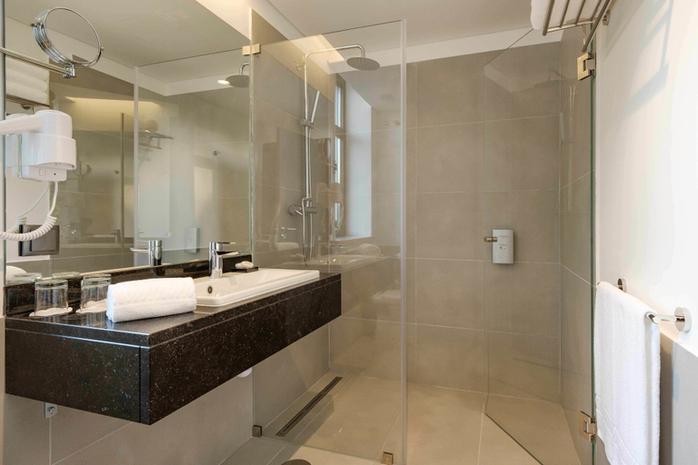 Bathroom 4, SDivine Fátima Hotel, Ourém