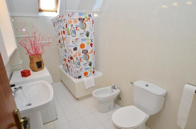 Bathroom, Apartment in Isla Playa, Cantabria 103315 by MO Rentals, Cantabria