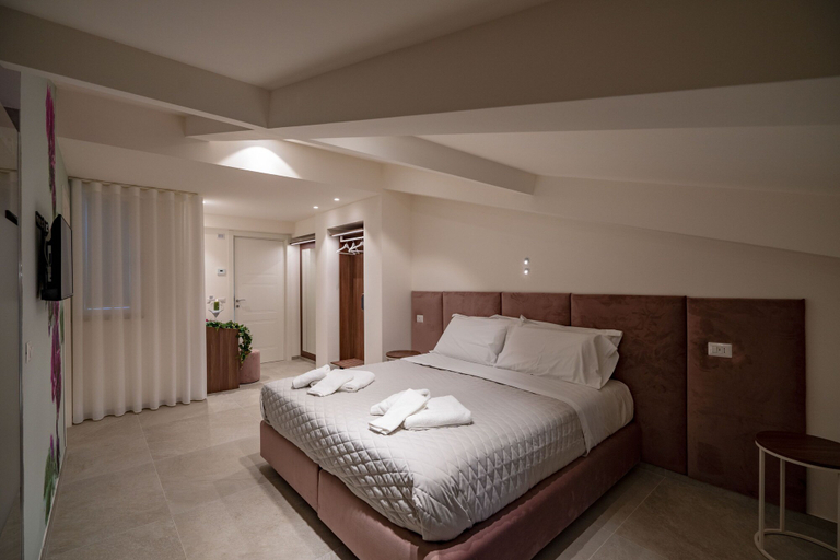 Bedroom 5, Profumi di Primavera Luxury Rooms & Suite, Matera