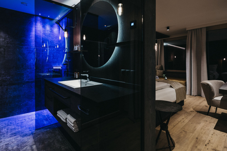Bathroom 5, Hotel Tirolerhof, Schwaz