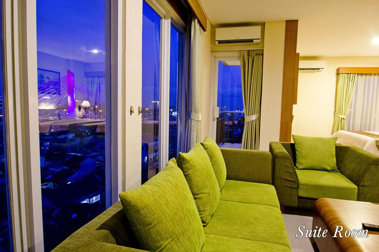 Others 2, De Batara Hotel, Bandung