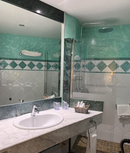 Bathroom 5, Santo Domingo, Córdoba