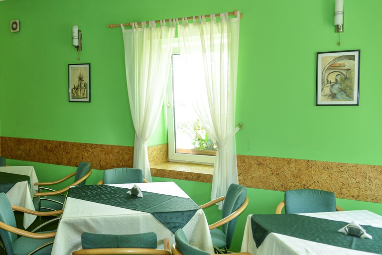 Food & Drinks 4, Pensiunea Kronstadt, Brasov