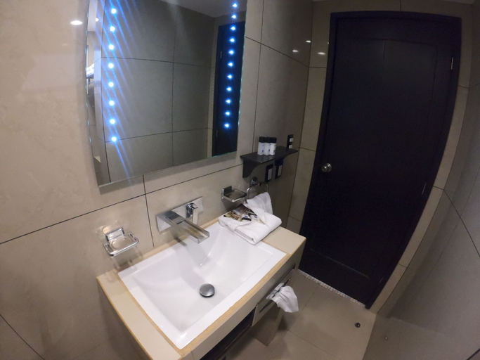 Bathroom 4, San Diego Hotel, Guanajuato