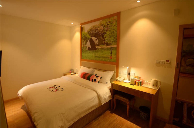 Bedroom 2, Panda Club Jiaotong University Branch, Chengdu