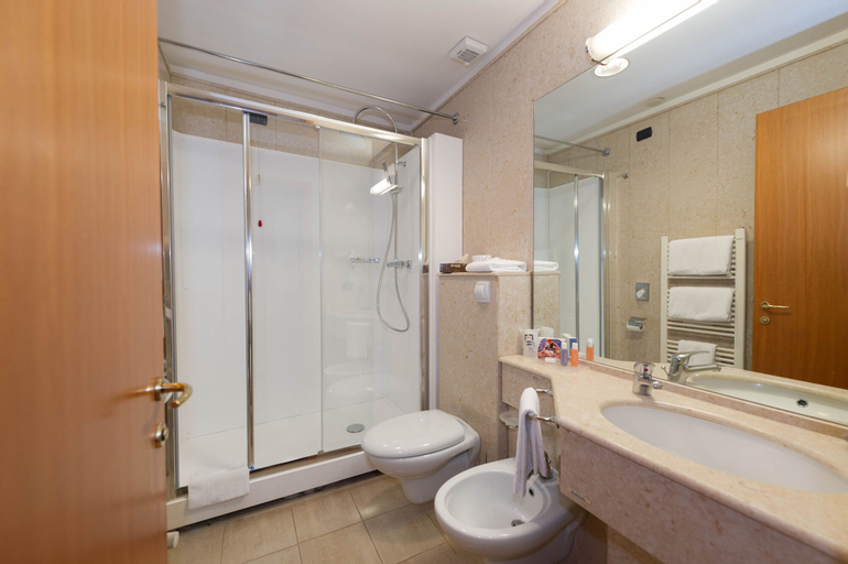 Bedroom 4, Hotel Duomo, Terni