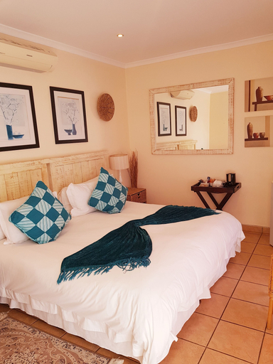Bedroom 4, Tariman INN, eThekwini