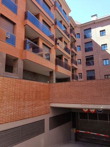 Exterior & Views 2, Apartaments Ponent, Girona