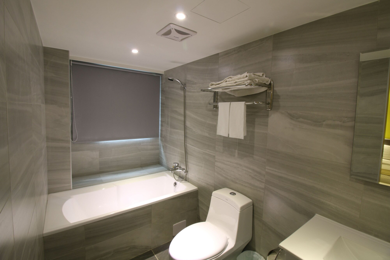 Bathroom 4, The Blue Coast Hotel, Kaohsiung